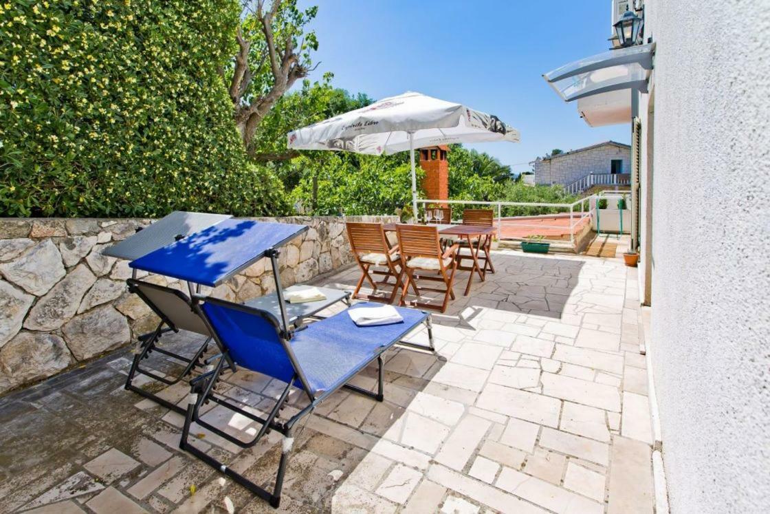 Apartments Jacky ฮวาร์ ภายนอก รูปภาพ